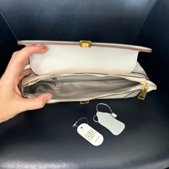 8 Other Reasons French Bag in White - Picture 8 of 12